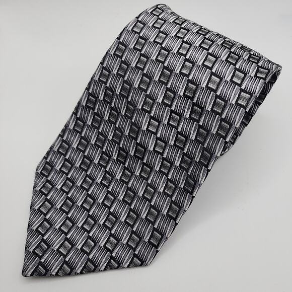 Louis Dell 'Olio Gray Geometric Silk Tie - Made in Italy - Like New - Picture 3 of 4